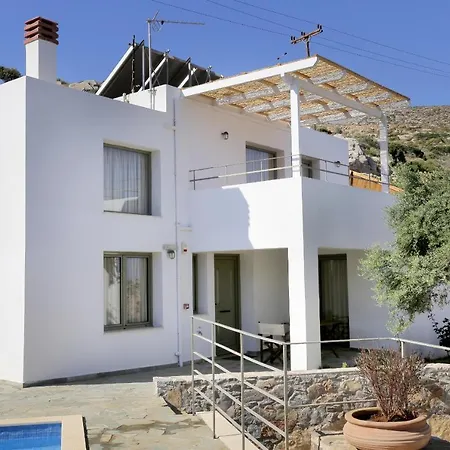Lodge Mourtzanakis - Traditional Eco In *
