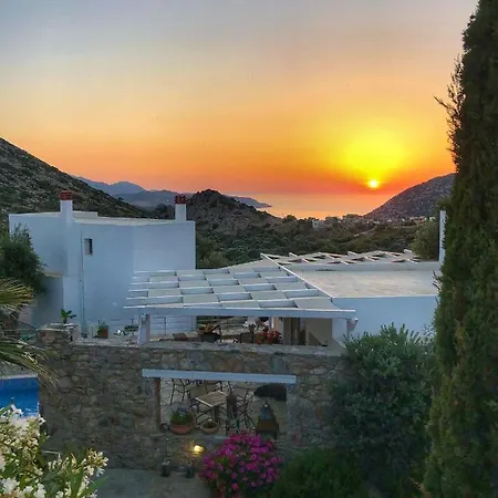 Mourtzanakis - Traditional Eco In Lodge Akhládha