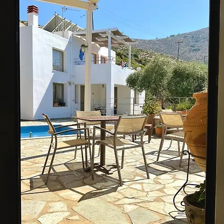 Lodge Mourtzanakis - Traditional Eco In Akhládha