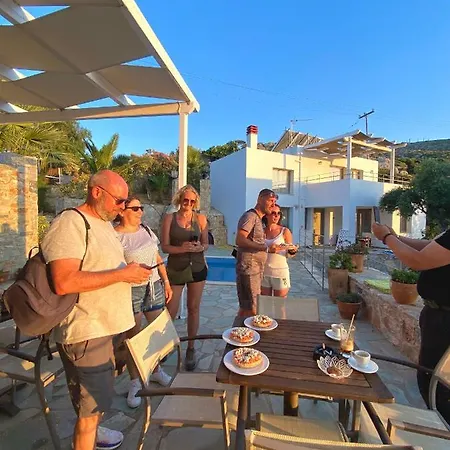 Mourtzanakis - Traditional Eco In Lodge Akhládha