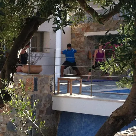 Mourtzanakis - Traditional Eco In Lodge